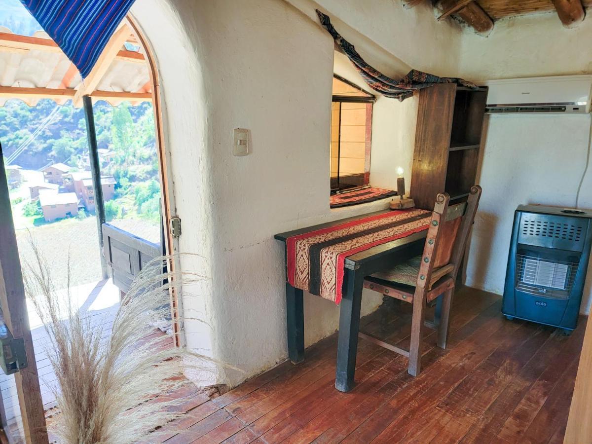 Wolf Totem Steam Punk Guesthouse Pisac Exterior photo