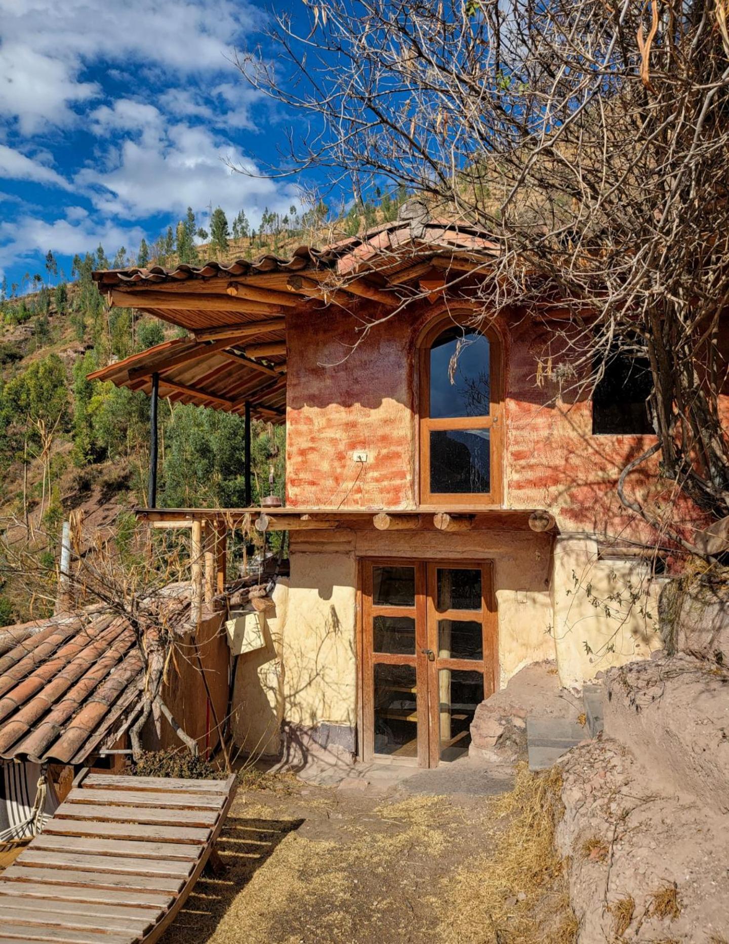 Wolf Totem Steam Punk Guesthouse Pisac Room photo