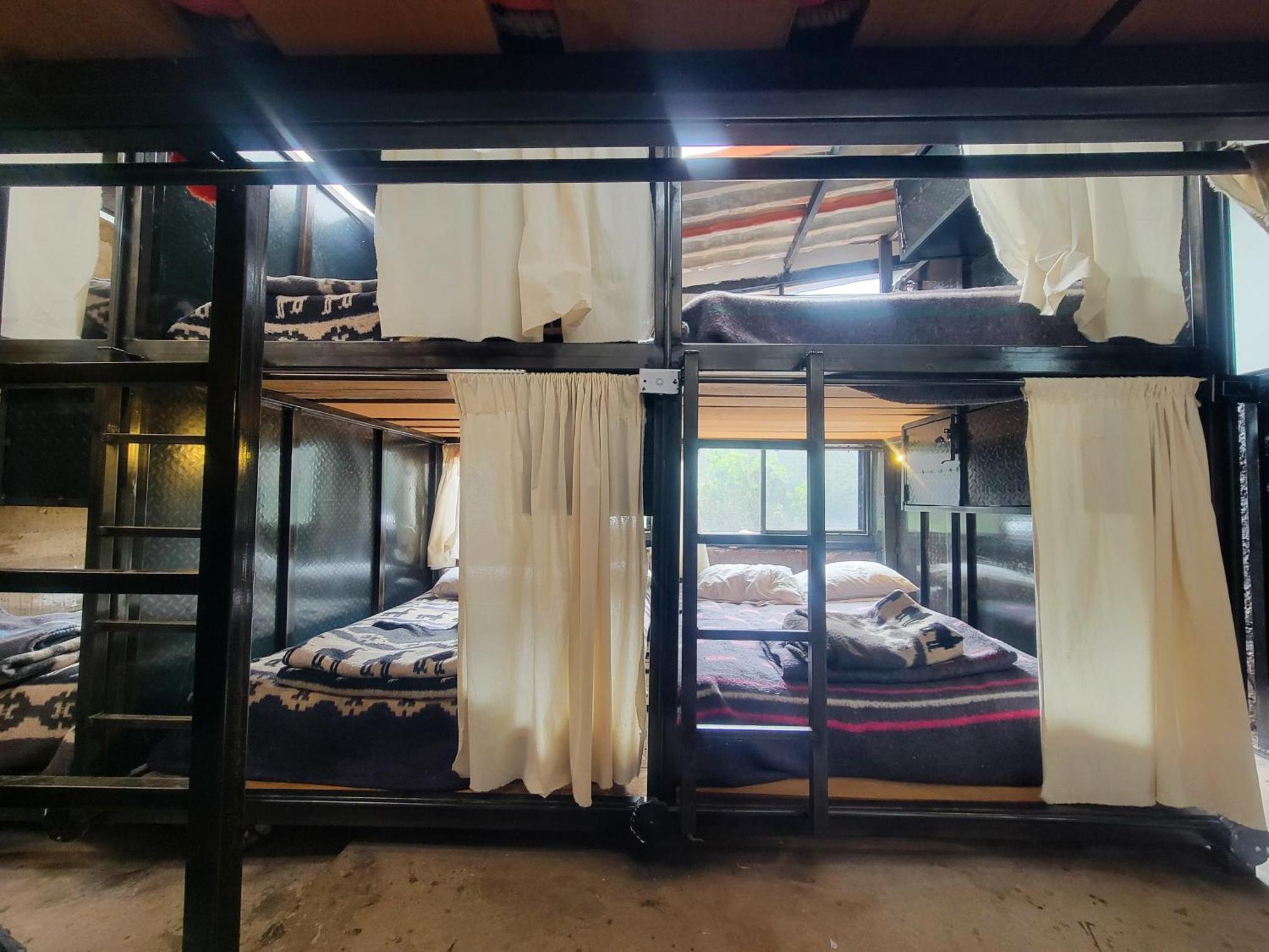 Wolf Totem Steam Punk Guesthouse Pisac Room photo