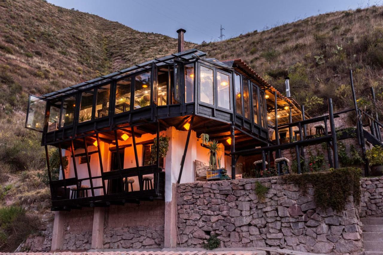 Wolf Totem Steam Punk Guesthouse Pisac Exterior photo
