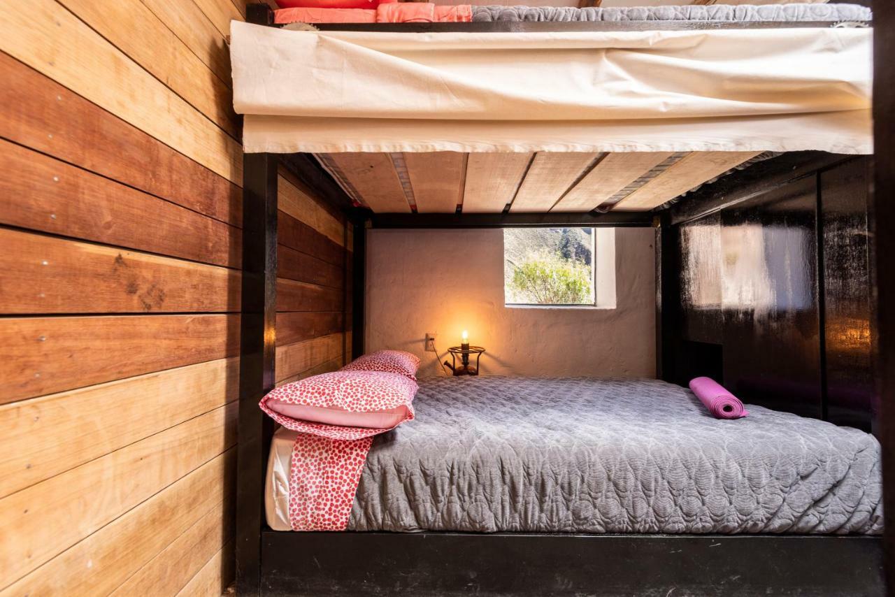Wolf Totem Steam Punk Guesthouse Pisac Exterior photo